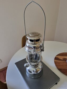 Prodám petrolejovou lampu s punčoškou - 2