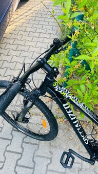 Dámské / dívčí kolo Specialized 27,5 - 2
