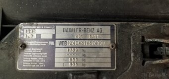 Mercedes Benz 124 coupe - 2