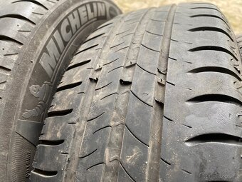 Pneu Michelin 195/65 R15 - 2