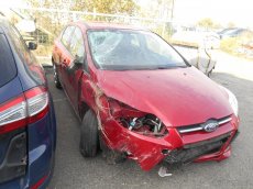 Ford Focus 1,0 benzín 92 kW r.v. 2013 -díly - 2