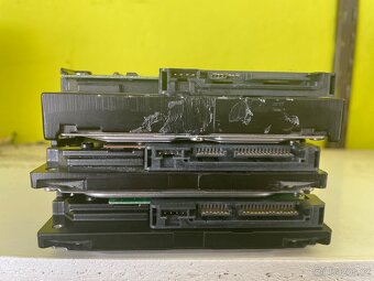 HDD disky (500GB, 250GB, 160GB) - 2