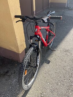 MTB horské juniorské kolo GT AVALANCHE 2.0 vel.S/3x8/26" - 2