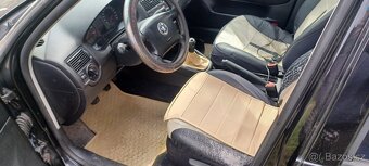 Volkswagen Golf - 2