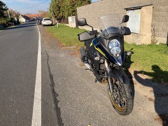 Suzuki V-Strom DL 650 XT - 2