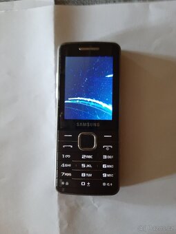 Samsung GT-S5610 - 2