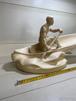 48cm dlouhá plastika Kanoista Jihokera O. Švec - 2