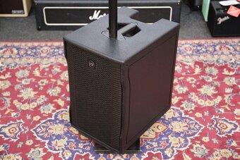 RCF EVOX J8 v2 - 2