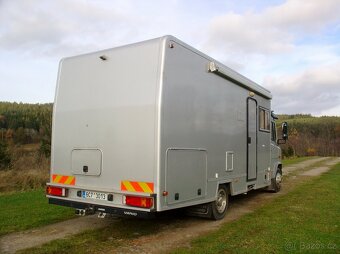 Mercedes Vario - 2