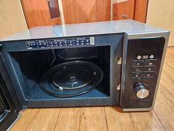 Mikrovlnná trouba Samsung MS23F301TAS - 2