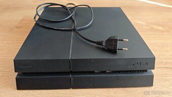 Sony Playstation 4 - 2