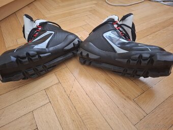 Běžkařské boty, vel. 34, sns - 2