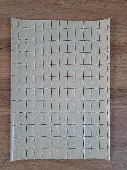 Kompletní arch členských známek 700 KSČ - 2