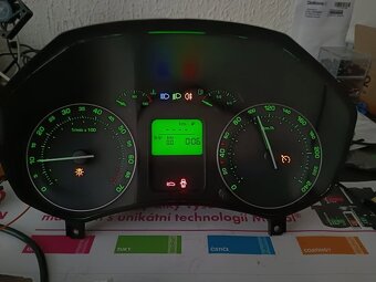 Budíky Octavia 2 benzín 1Z0920822F předface - 2