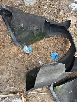 Přední podběhy audi a4 b8 - 2