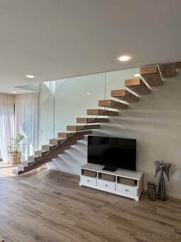 Konzolové schodiště - schody - 2