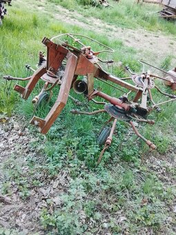 Nahrnovač sena za traktor - 2