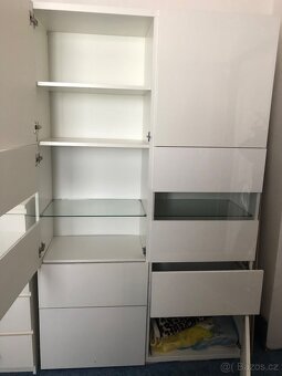 Ikea Besta- bílá lesklá skříň - 2