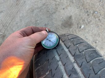 Pneu 175/65/14 - 2