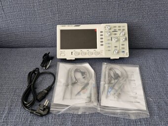 Digitální osciloskop OWON SDS1104 - 2