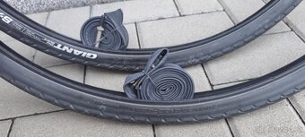 Pláště 700 x 32C - 2