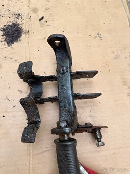Jawa 550 Pařez kříž rámu - 2