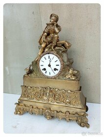 100 leté figurální mechanické bronzové krbové hodiny Francie - 2