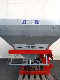 Rozmetadlo průmyslových hnojiv 1200l - 2