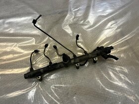 KOMPLETNÍ VSTŘIKOVACÍ LIŠTA 2.0 CRDI D4EA 0445214026 - 2