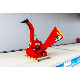 ŠTĚPKOVAČ ZA MALOTRAKTOR TRC-RT630, NOVÝ - 2