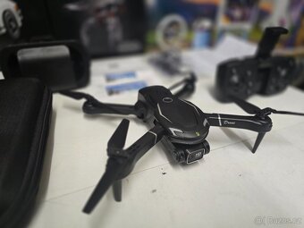 V88 Dron dual kamera + box s příslušenstvím - 2