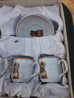 Stary porcelan v puvodnim baleni - 2