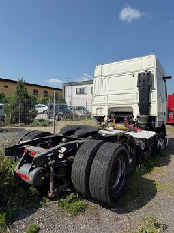 Prodám veškeré díly z tohoto vozu DAF XF 105 plné funkční - 2