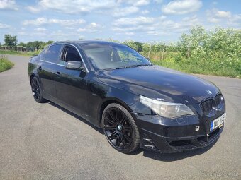 BMW E60 manuál - 2
