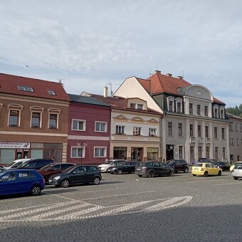 Bytový dům na náměstí v Úpici - 2