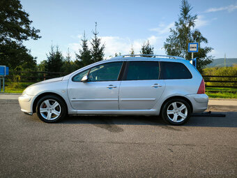 Peugeot 307 SW 2.0 HDI(100kw)7 míst Klima Panorama - 2