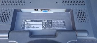 Staré LCD monitory - 2
