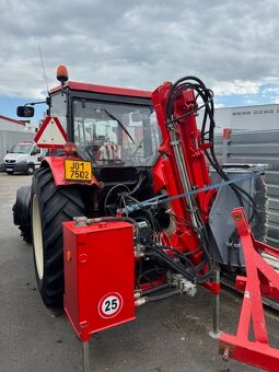 Traktor Zetor + příslušenství - 2