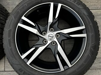 Originál alu kola Volvo XC40 R - 2