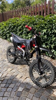 Leramotors Shark 125 - 2