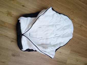 Fusak do autosedačky - 2