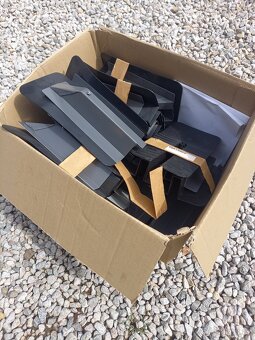 Velux krytky ke spodnimu lemovani stresniho okna - 2