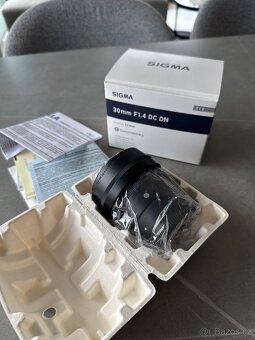 SIGMA 30mm f/1.4 DC DN Contemporary Sony E-mount - 2