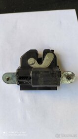 Zámek třetích dveří na Opel Corsa D - 2