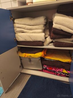 Malá skříňka dlaždicové modro šedá - 2