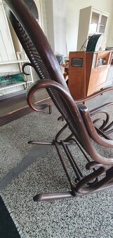 Houpací křeslo - 2