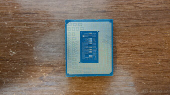 Intel Core i7-12700KF (12C/20T) - 2