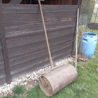 Zahradní válce - 2