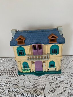 DOMEČEK PRO PANENKY - PLAST - 2