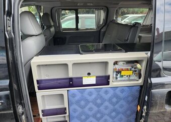 Hyundai H 1 2.5-DPH-4x4-OBYTNÉ s nástavbou1 - 2